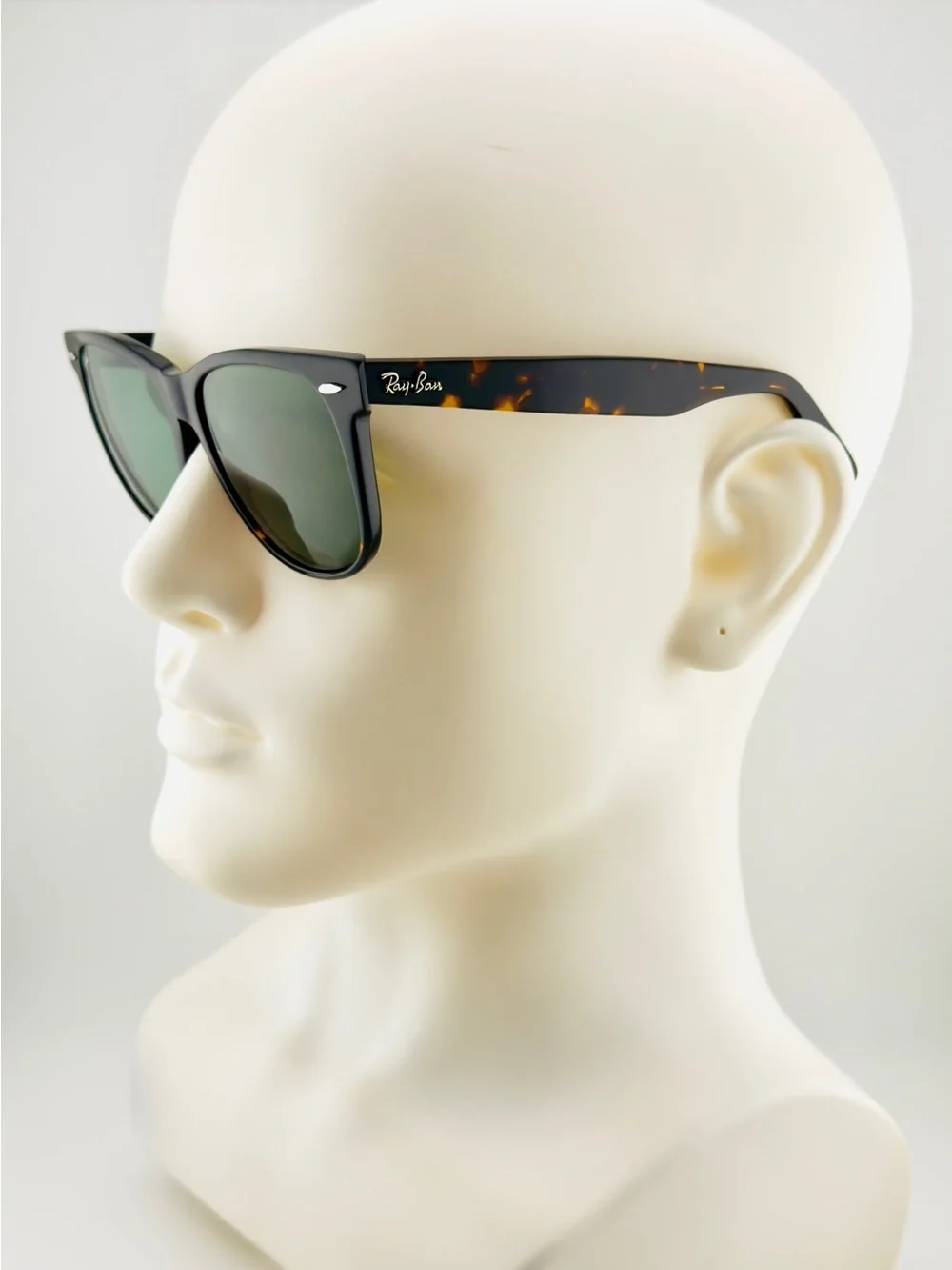 Ray-Ban Classic Wayfarer Sunglasses RB2140 Tortoise Frame with Green Lens 54mm